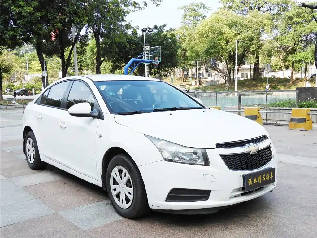 Chevrolet Cruze 2013 1.6L SL MT