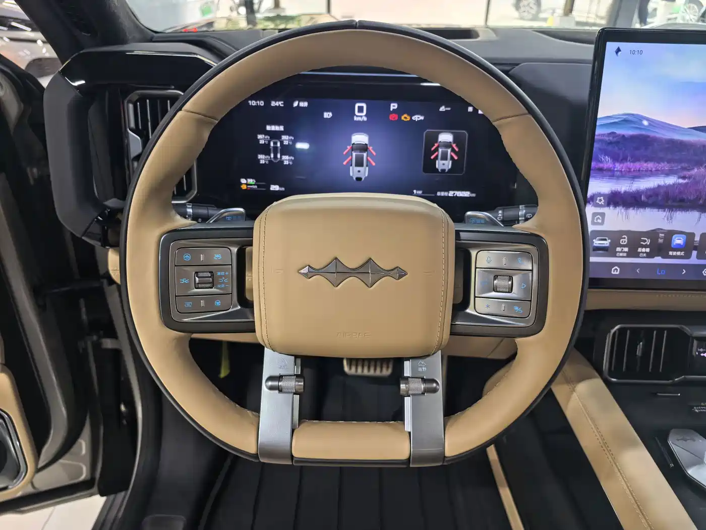 Fang Cheng Bao Leopard 8 2024 2025 Zhiyong Flagship 7-Seater