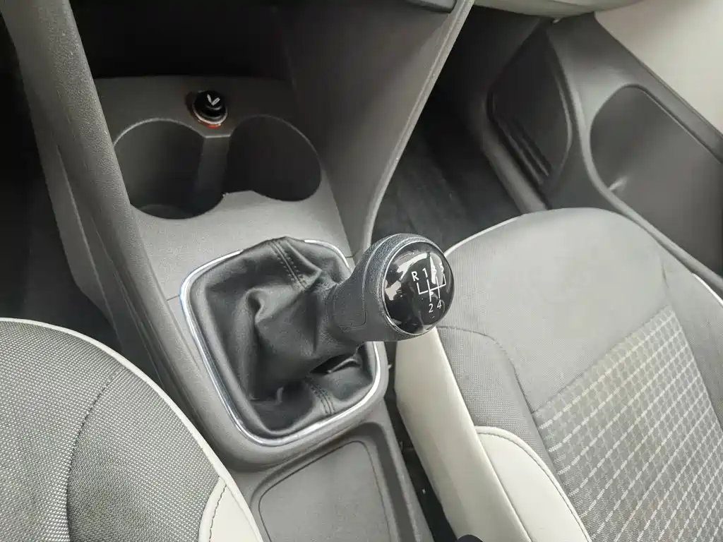 Photo 13 - Volkswagen Polo