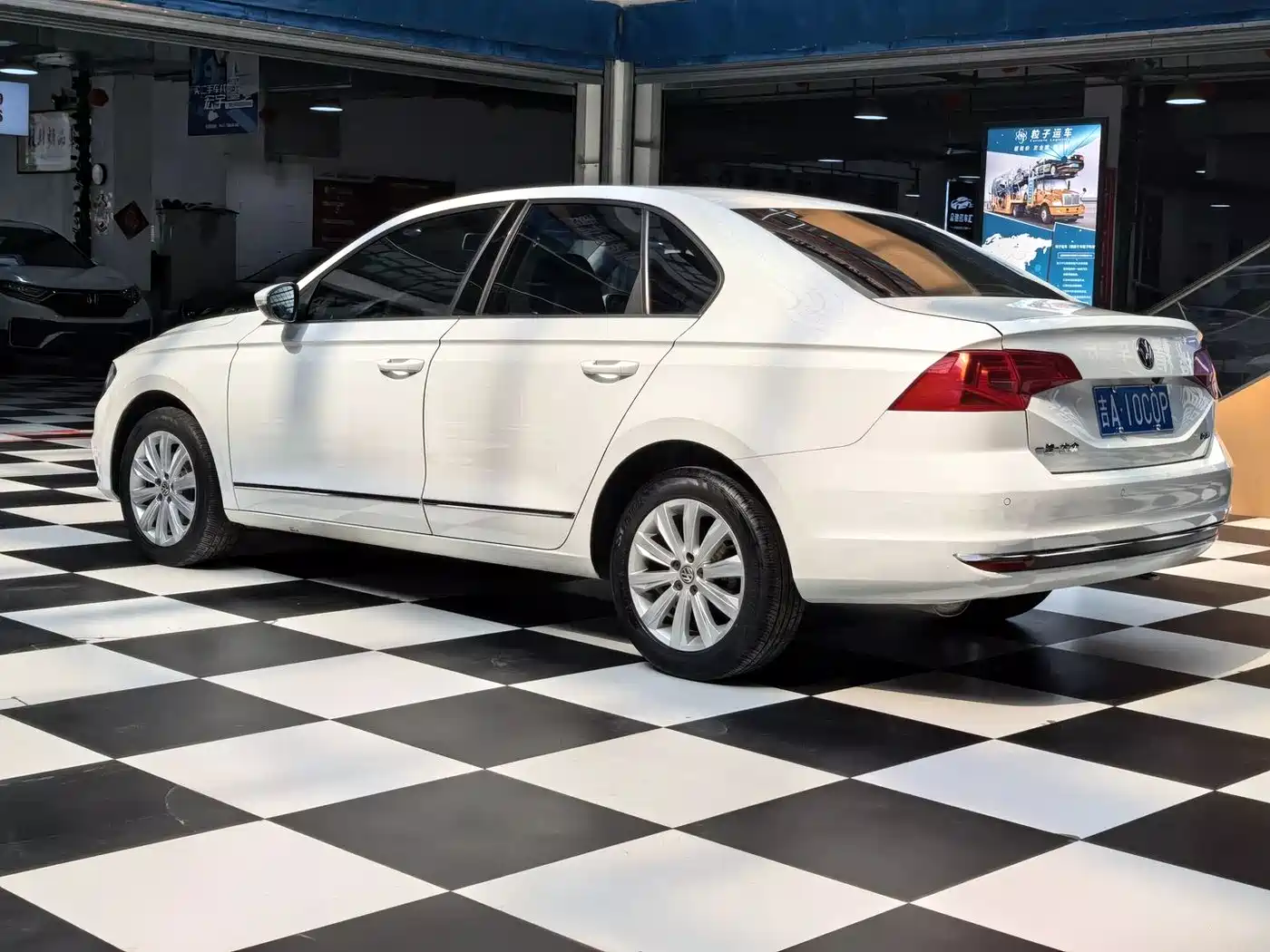Volkswagen Bora 2016 Model 1.6L Automatic Comfort фото 10