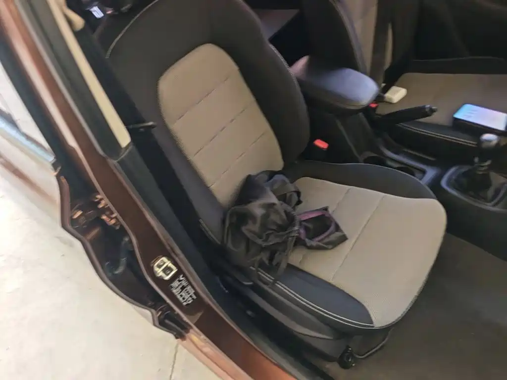 Wuling Motors Wuling Hongguang 2022 2021 1.5L S Basic LAR