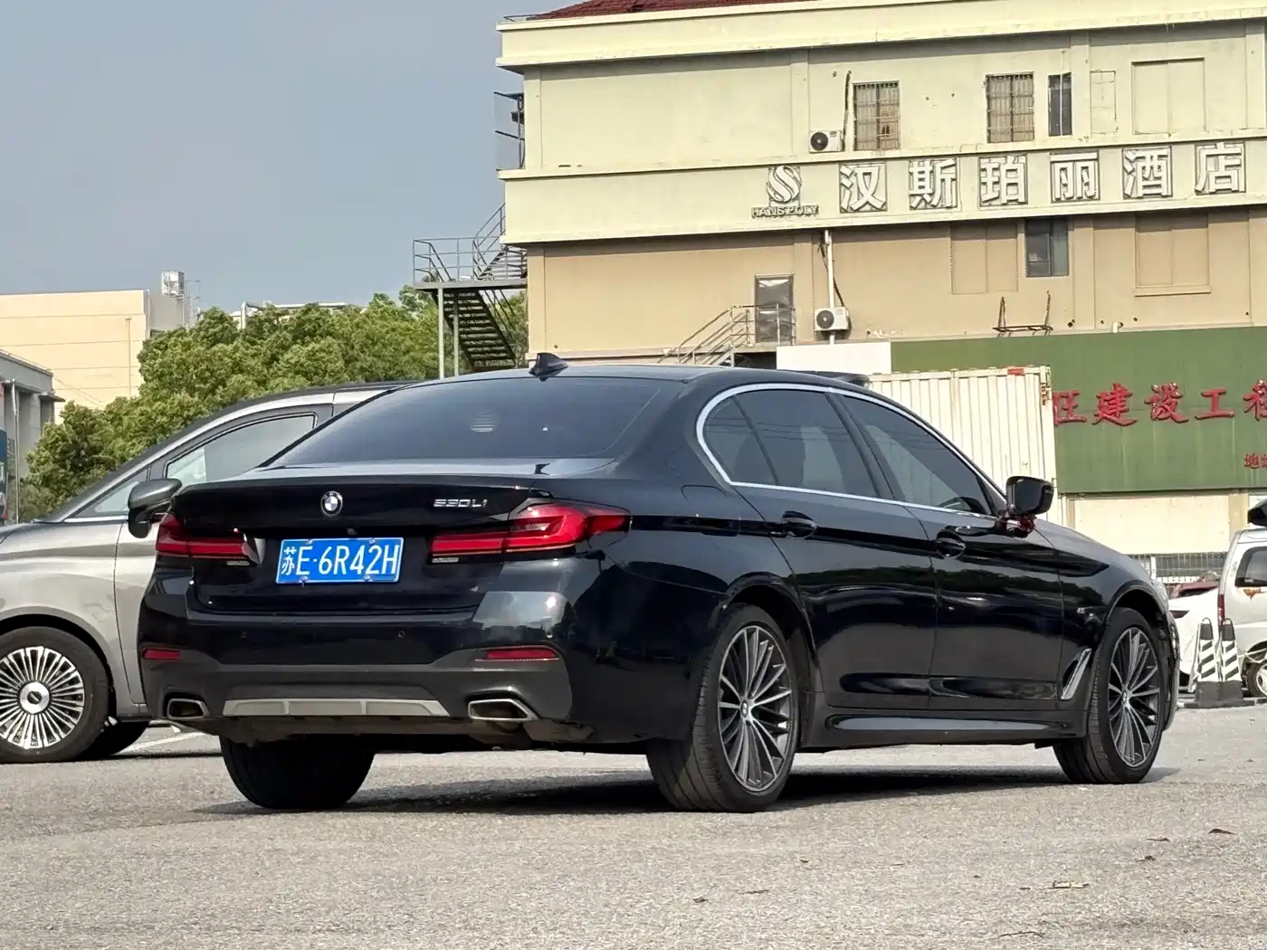BMW 5 Series 2022 530Li Executive M Sport Package фото 4