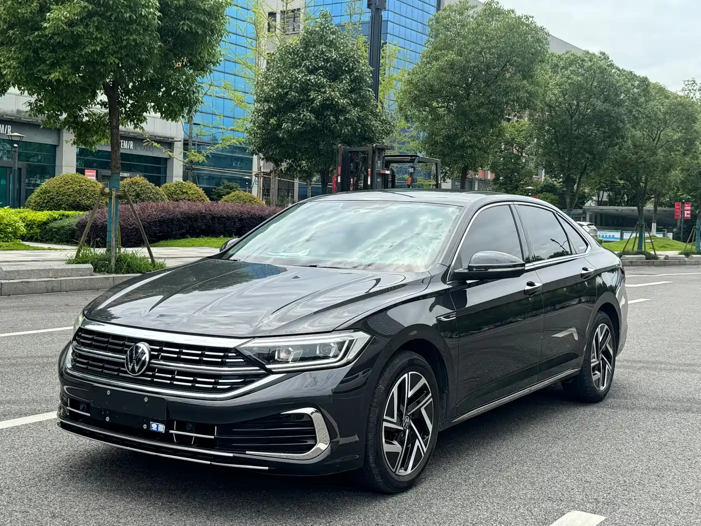 Volkswagen Sagitar 2023 Model Year 280TSI DSG Surpass Edition