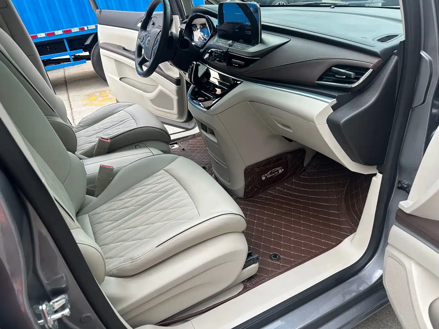BUICK GL8