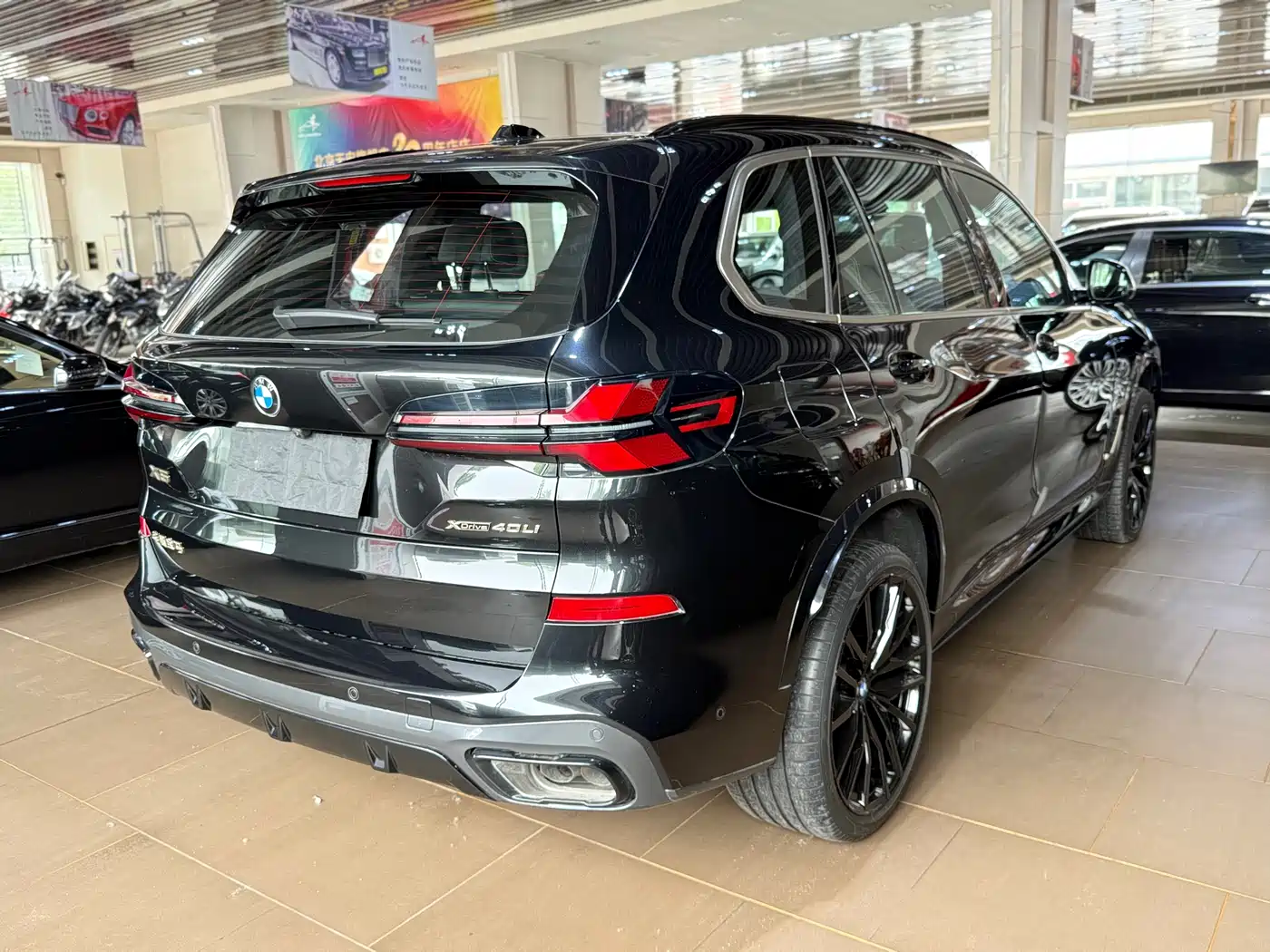 BMW X5 2024 xDrive 40Li Exclusive Black Flame Limited Edition фото 23