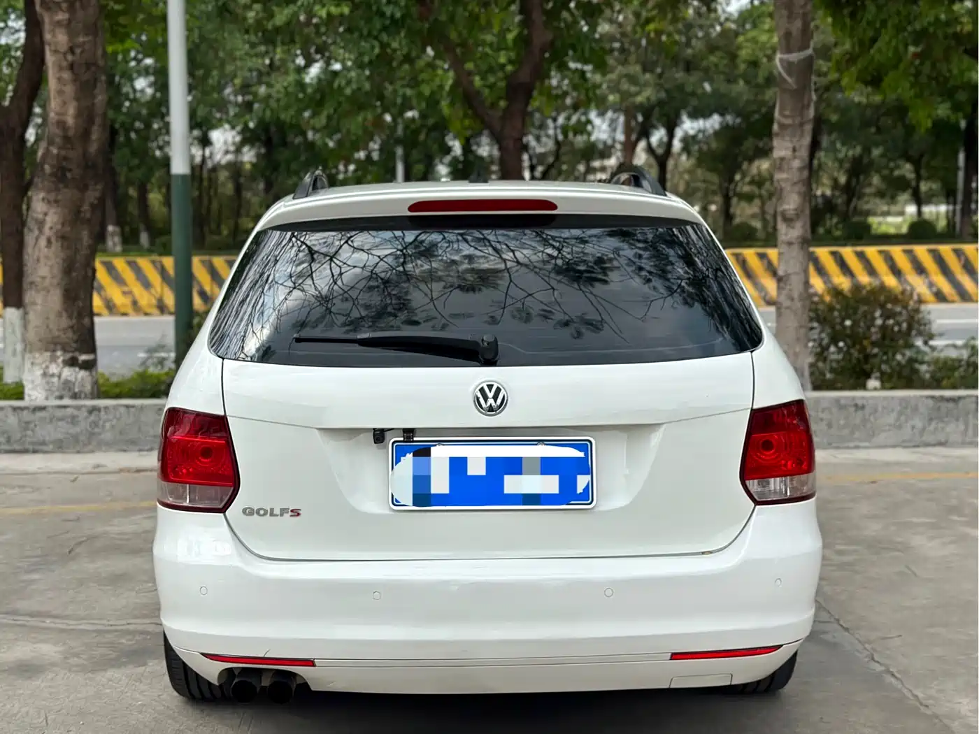 Volkswagen Golf (Import) 2011 Model 1.4TSI Luxury Touring фото 5