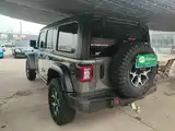 Фото 5 - Jeep Wrangler