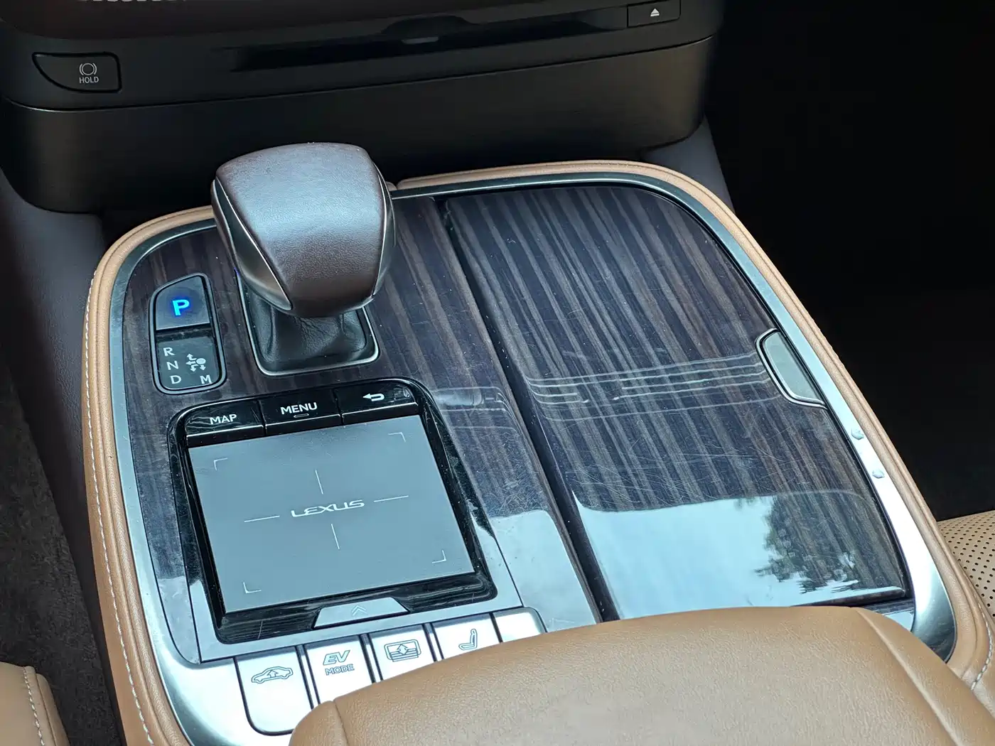 Lexus LS 2018 500h Excellence Edition China V фото 18