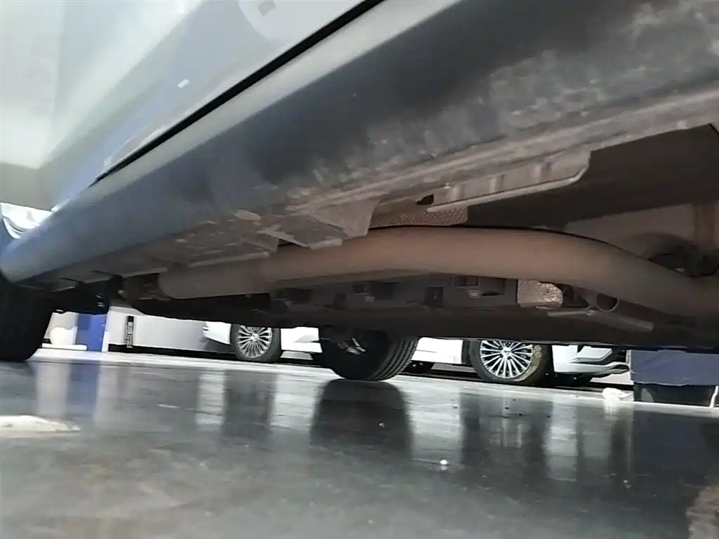BYD Qin PLUS 2025 DM-i Smart Drive 55KM Leader фото 21