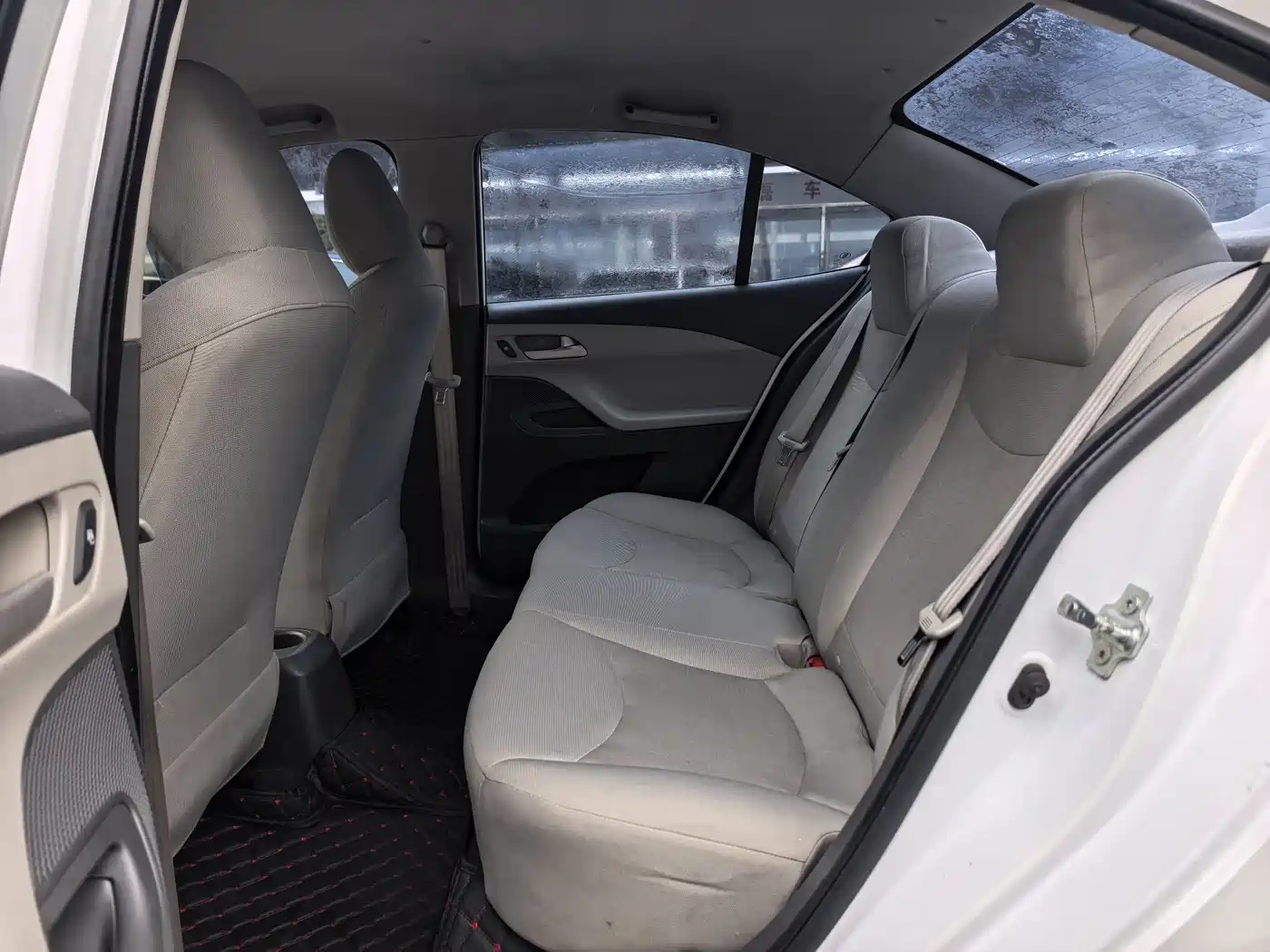 Chevrolet Sail 2015 Sail 3 1.3L Manual Ideal Edition фото 9