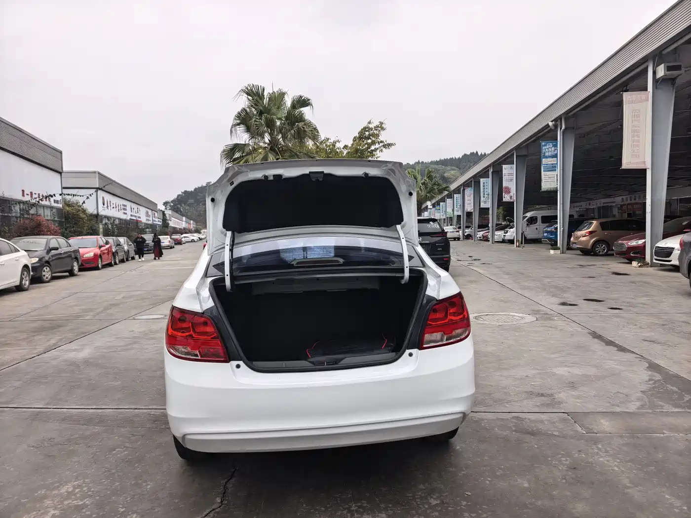 Chevrolet Sail 2015 Sail 3 1.3L Manual Ideal Edition фото 8