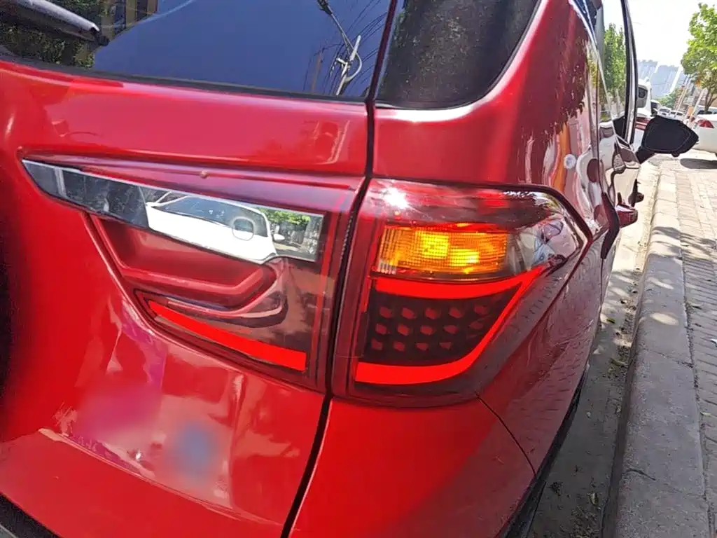 BYD Yuan New Energy 2019 EV360 Smart Connect Premium Edition фото 8