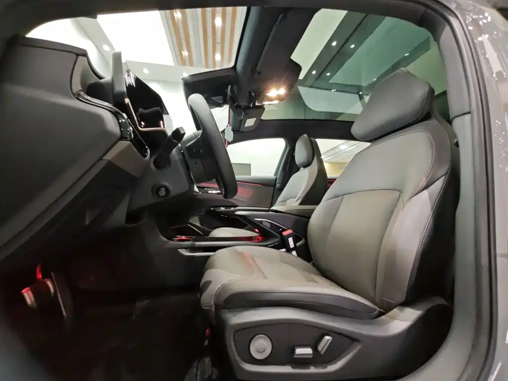 Hongqi EH7 2025 2025 640 AWD Smart Selection Edition