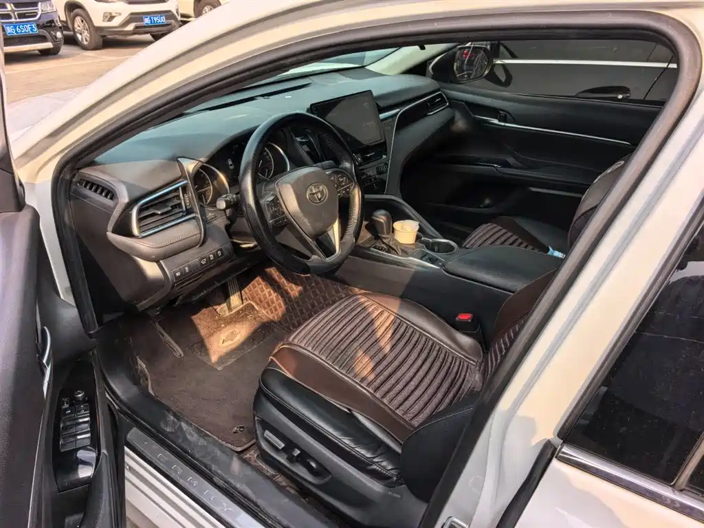 Toyota Camry 2021 2.0G Luxury Edition фото 9