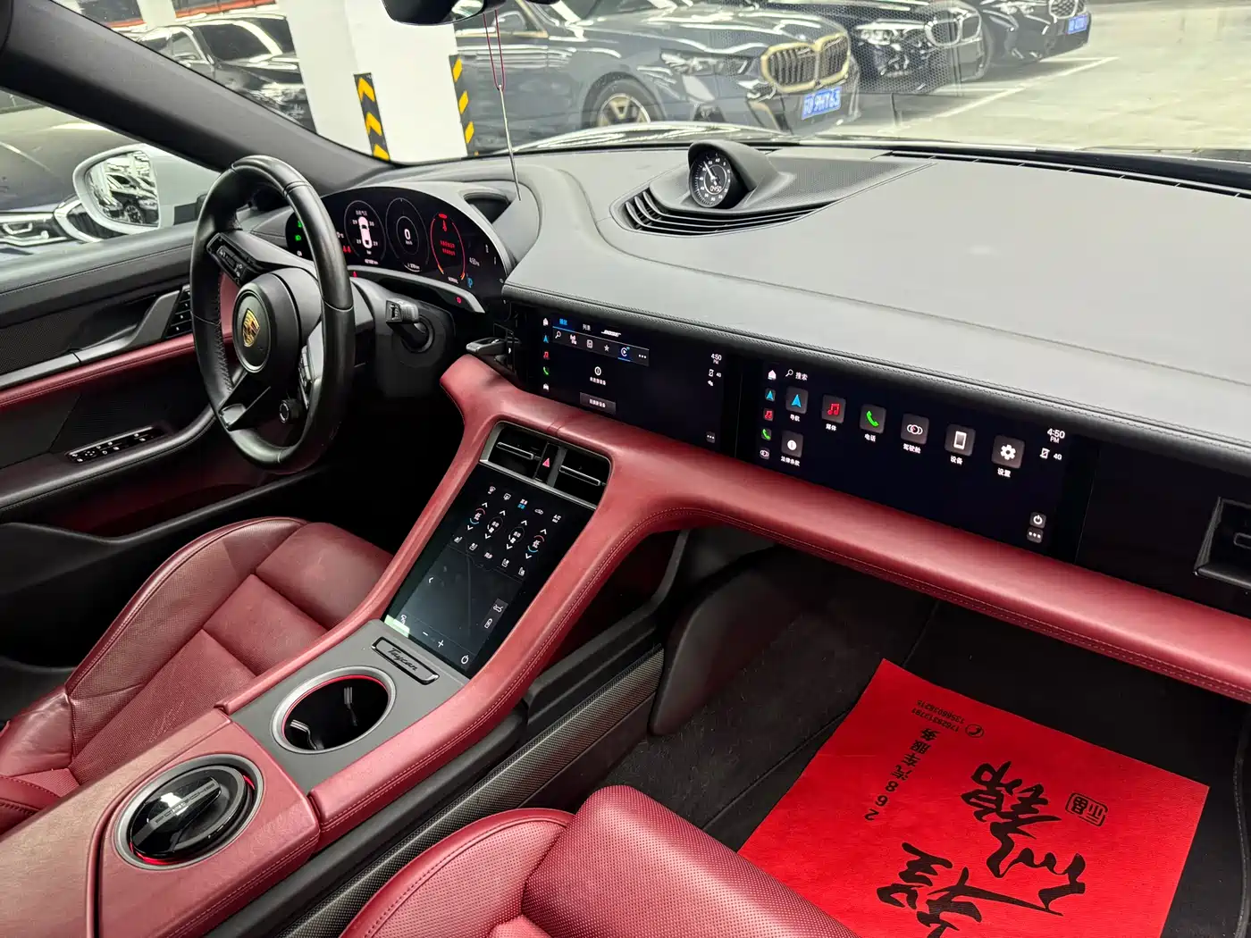 Porsche Taycan 2019 Taycan 4S фото 12