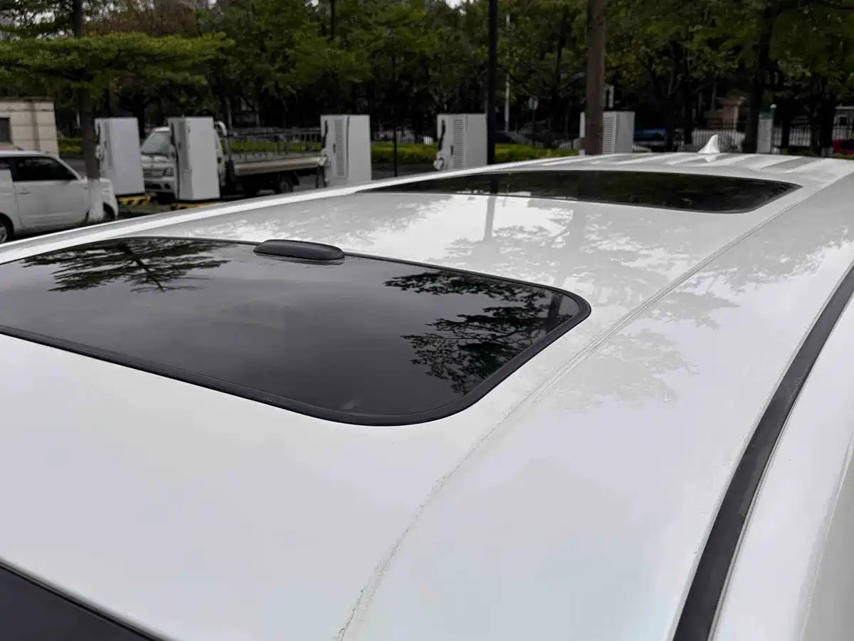 Toyota Alphard 2020 Hybrid 2.5L Premium Edition фото 28