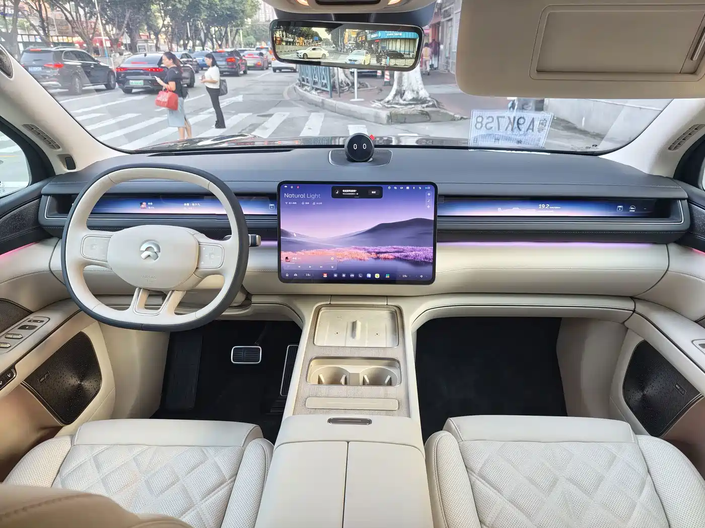 NIO ES8 2026 2025 Model 6-Seat Executive Luxury Edition