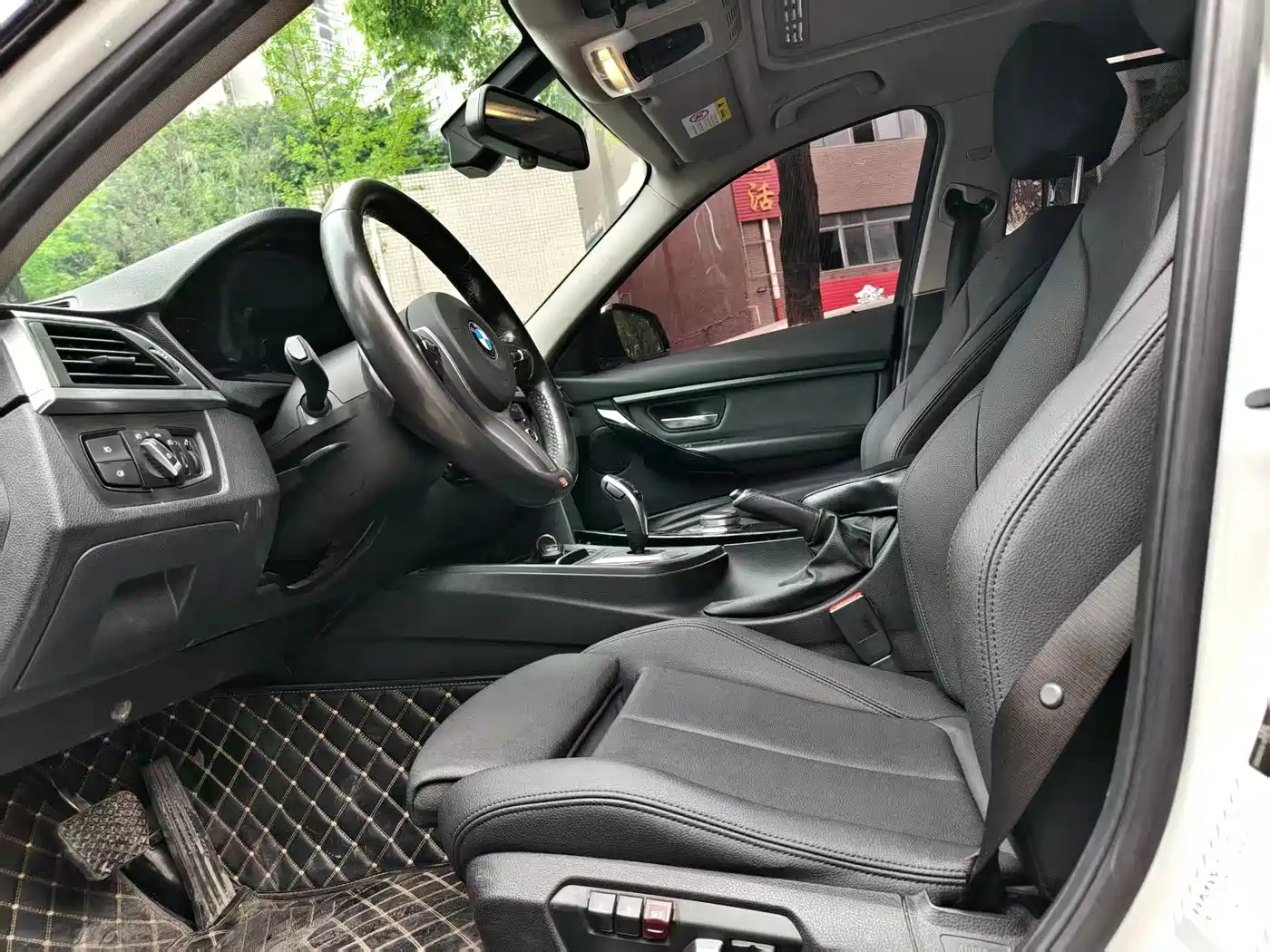 BMW 3 Series 2019 320Li M Luxury Package фото 4