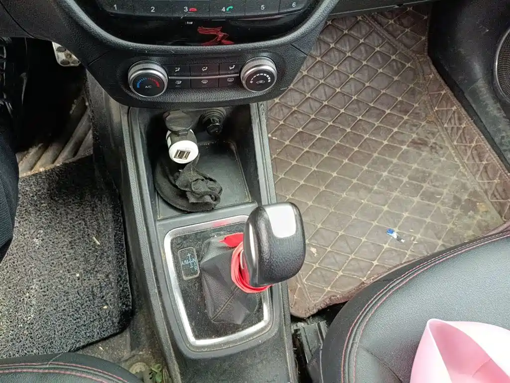 Haval H1 2015 1.5L AMT Urban фото 7