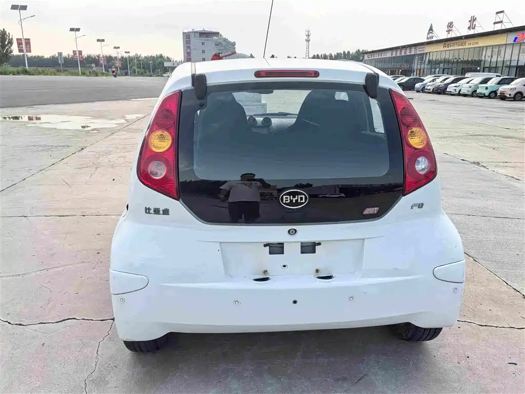 Фото 8 - BYD F0