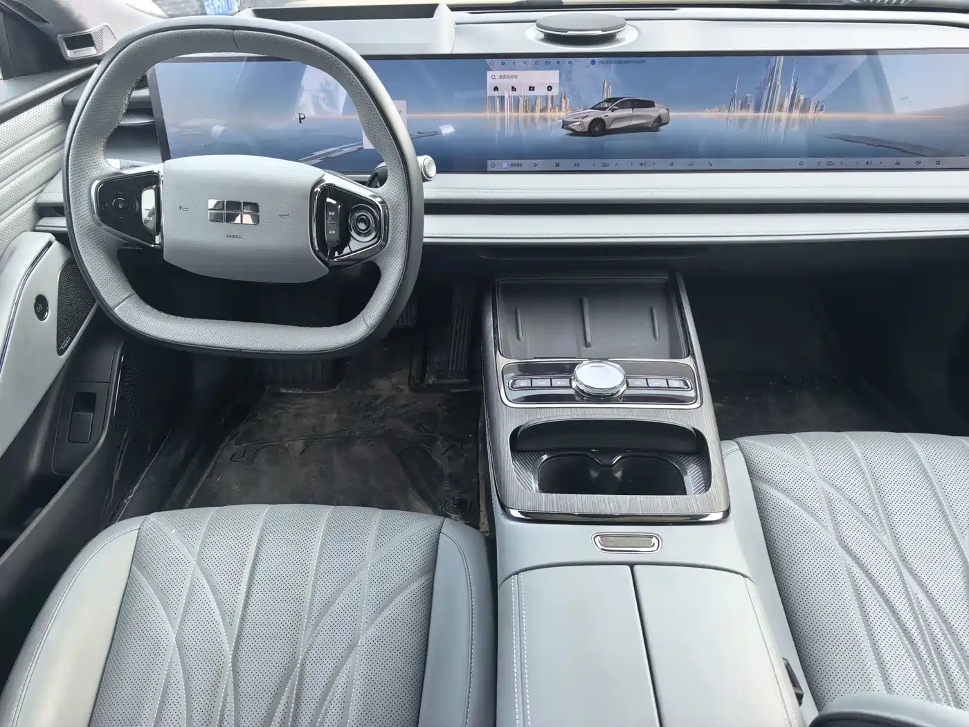 Geely Galaxy Galaxy E8 2025 700km Long Voyage Smart Drive Edition фото 5