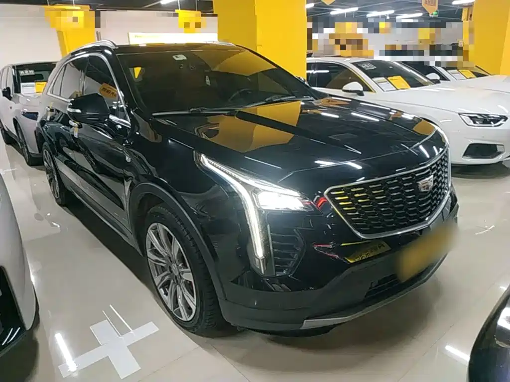 Фото 4 - Cadillac XT4