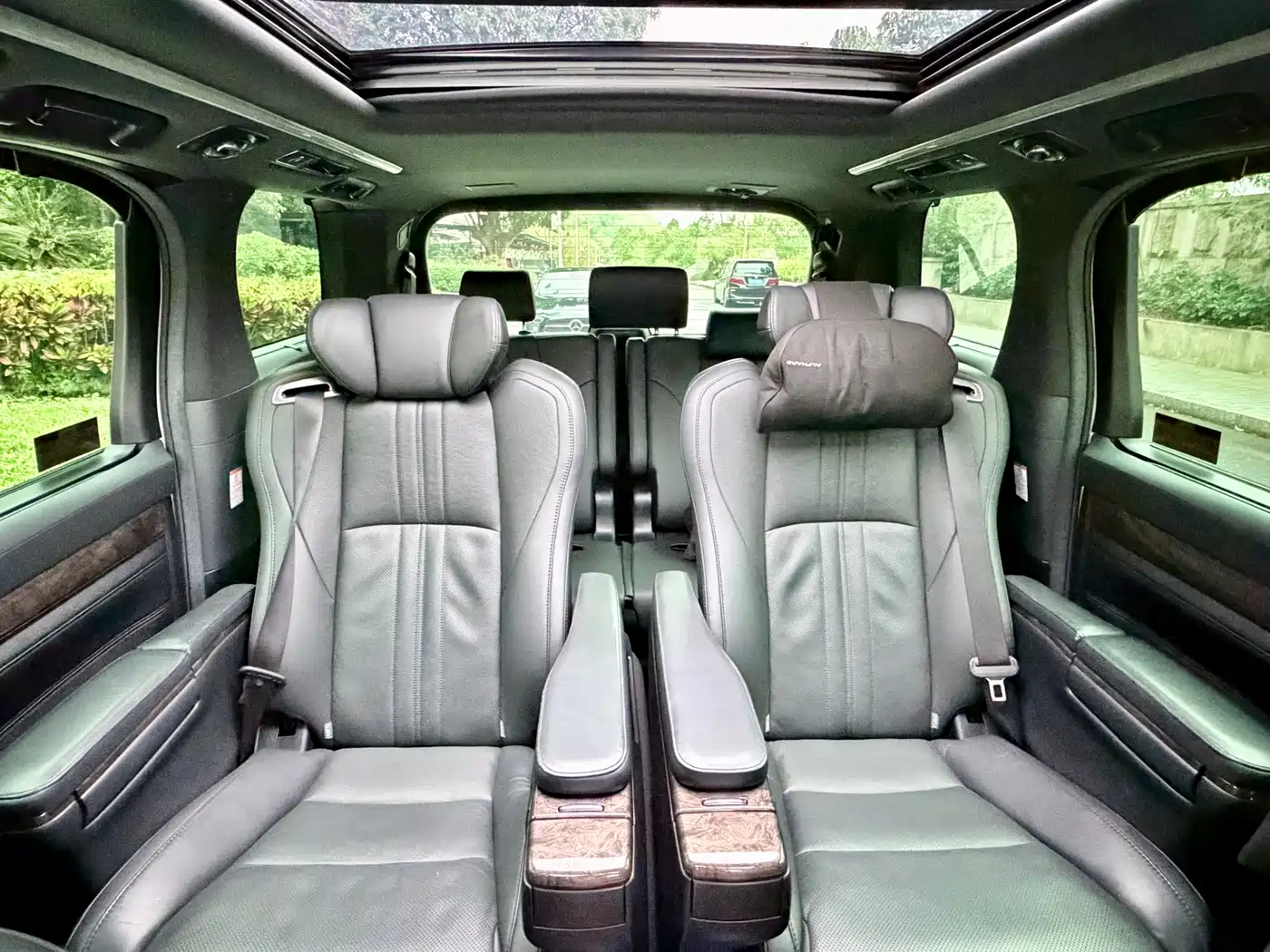 Toyota Alphard 2019 Hybrid 2.5L Premium Edition фото 9