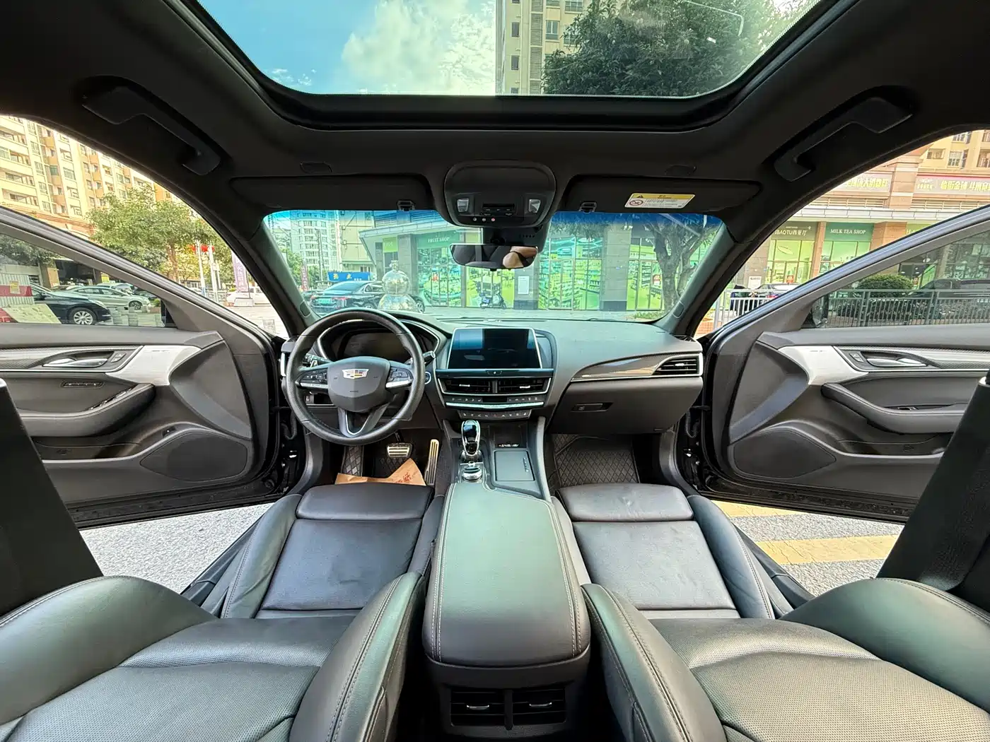 Cadillac CT5 2023 28T Platinum Style фото 25
