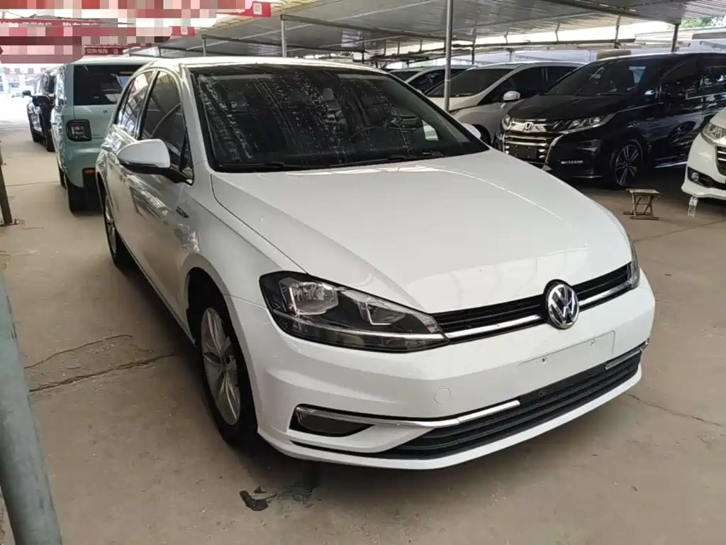 Фото 4 - Volkswagen Golf
