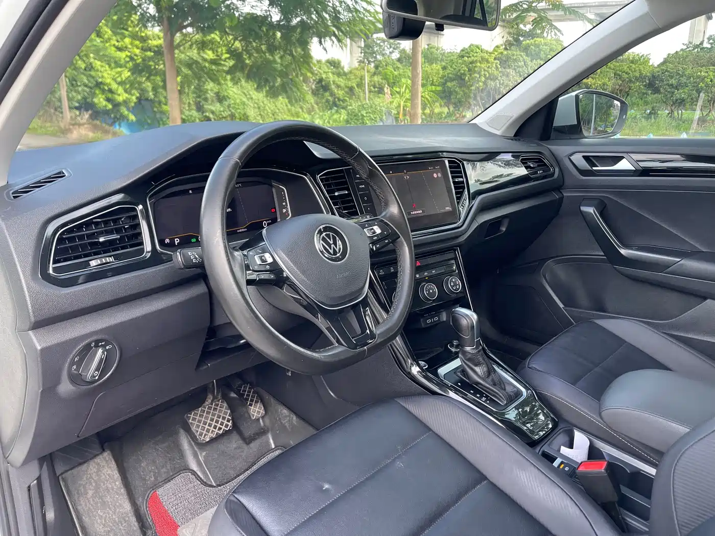Volkswagen T-Roc, миниатюра 18
