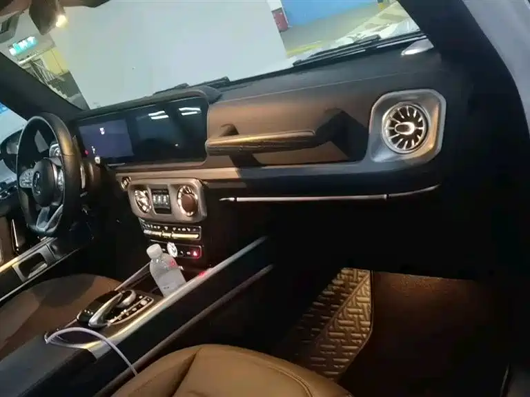 Mercedes-Benz G-Class 2024 G 350 фото 6