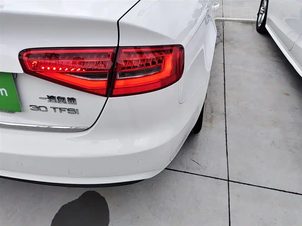 Audi A4L 2016 30 TFSI Collector's Edition Automatic Comfort фото 8