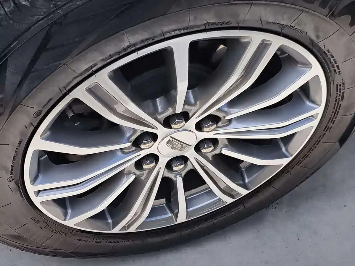 Cadillac XT5 2016 25T Luxury Model фото 7