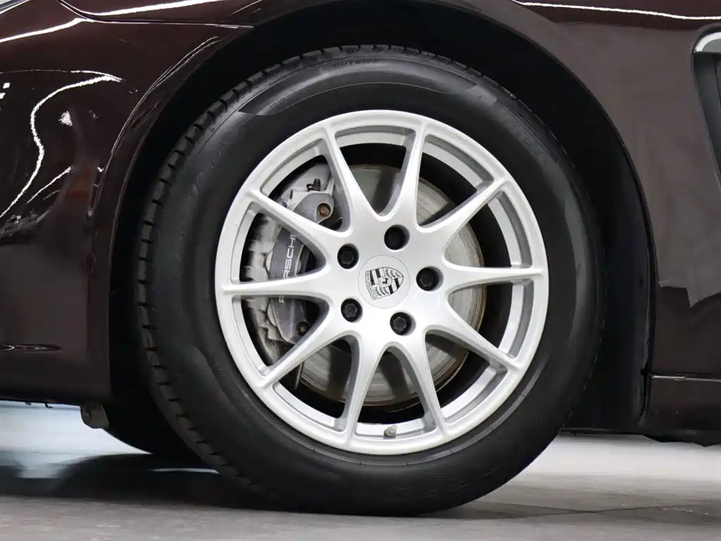 Porsche Panamera 2014 Panamera 4 3.0T фото 25
