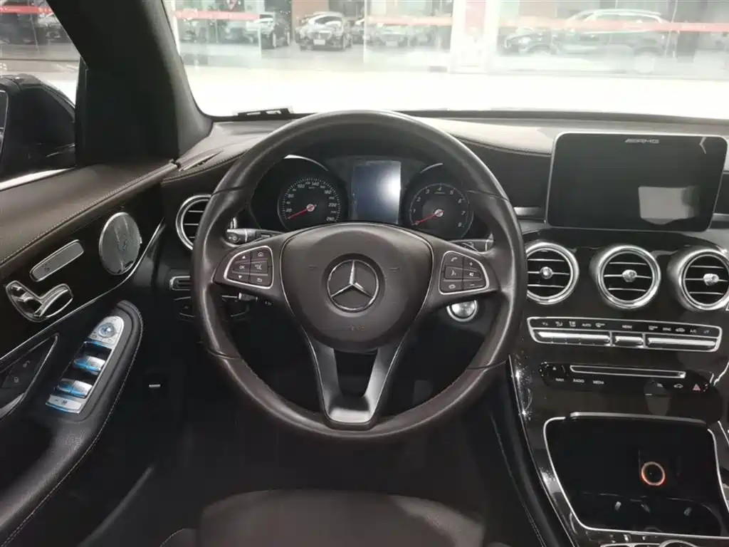Mercedes-Benz GLC 2017 GLC 260 4MATIC Dynamic фото 11