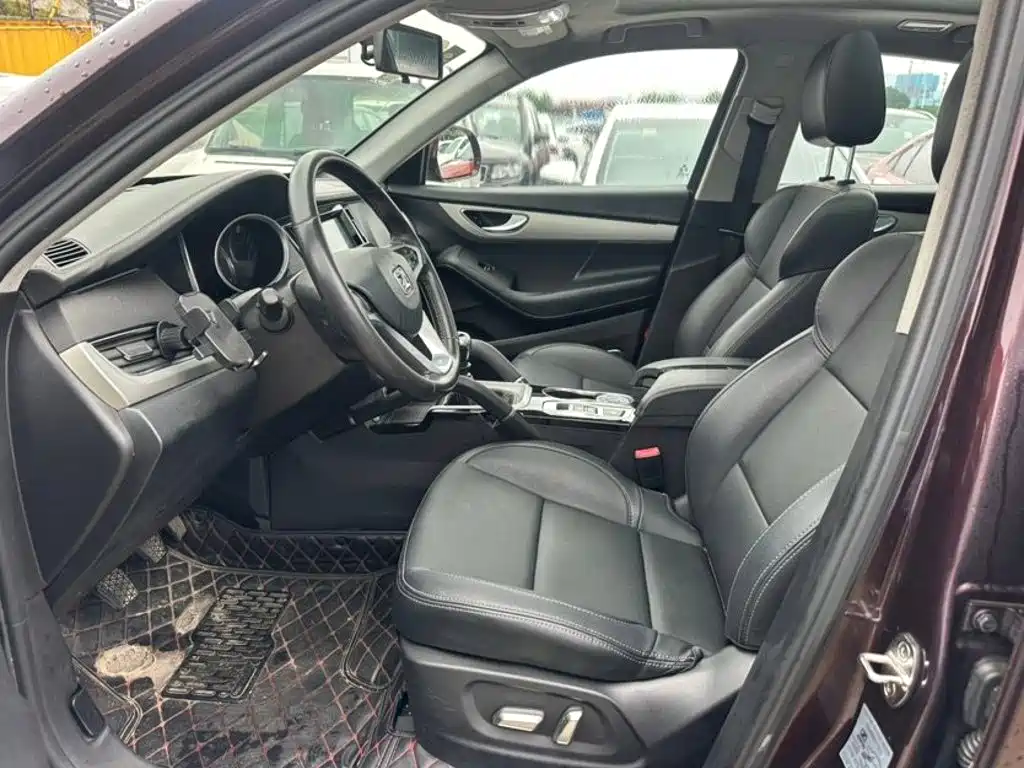 Фото 3 - Zotye SR7