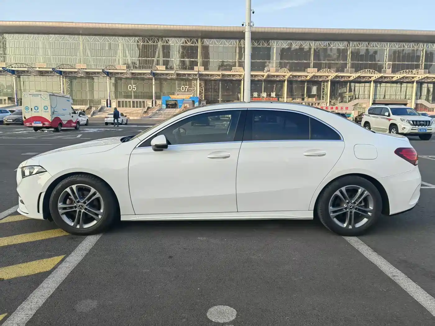Mercedes-Benz A-Class 2021 A 180 L Sports Sedan фото 5