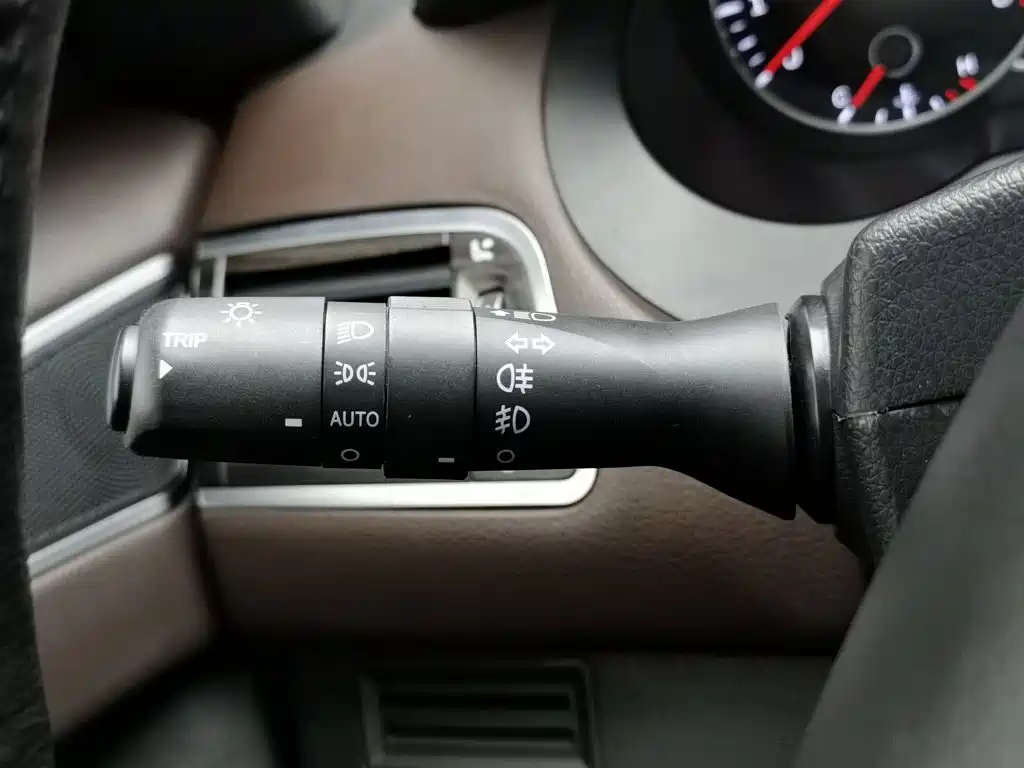 Landwind X7 2016 2015 2.0T Panoramic Flagship Edition