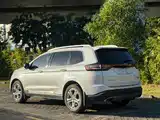 Фото 4 - Ford Edge