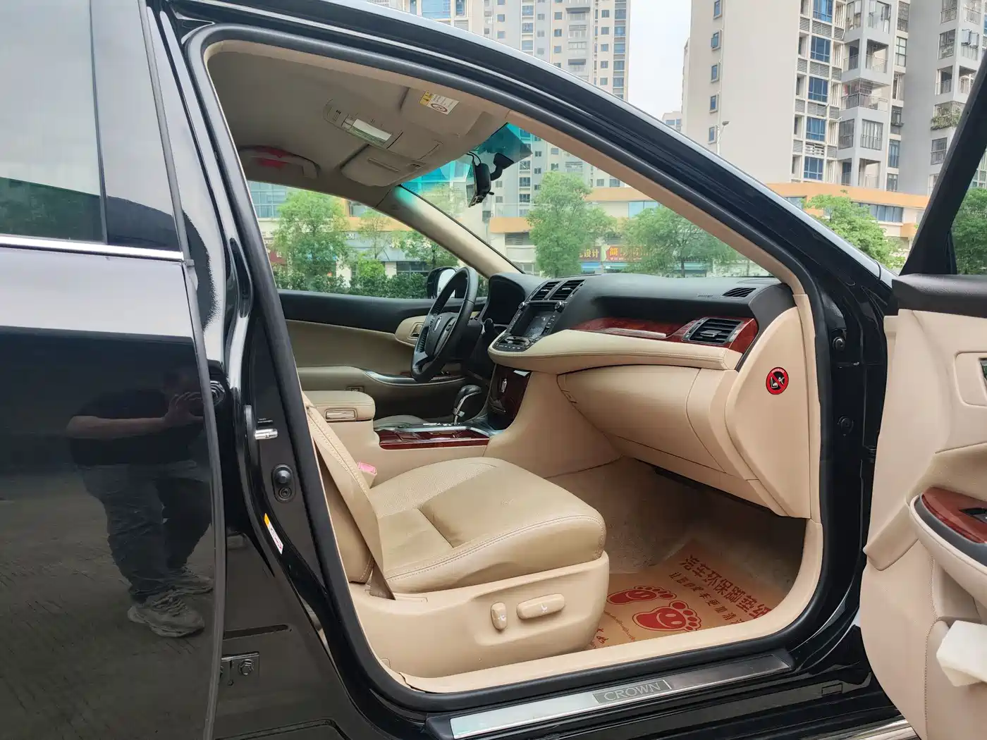 Toyota Crown 2012 2.5L Royal фото 12