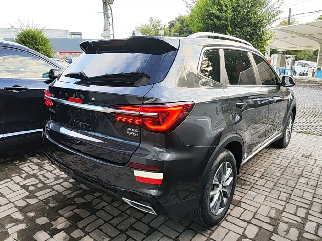 Фото 7 - Roewe RX5