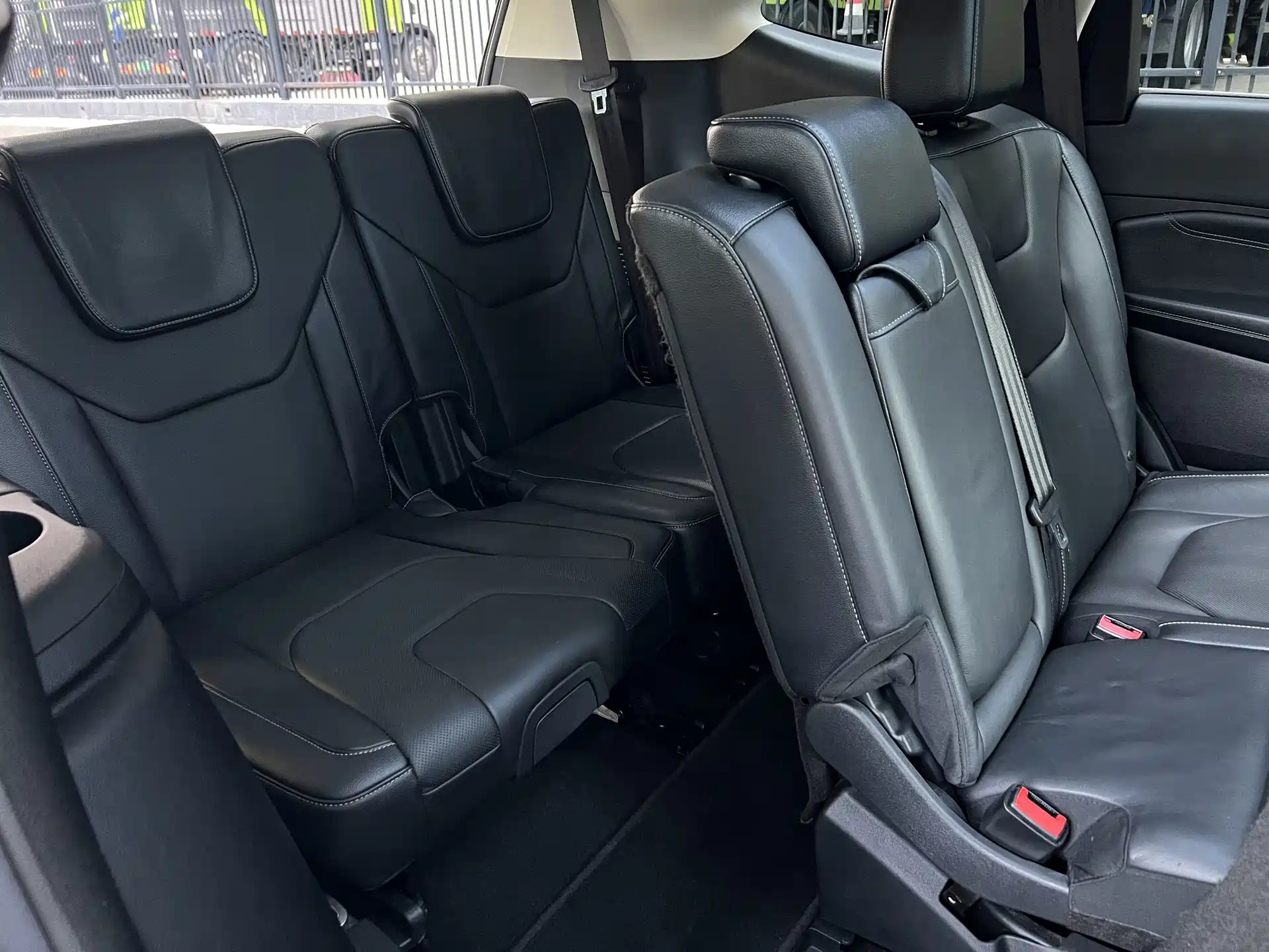 Фото 7 - Ford Edge