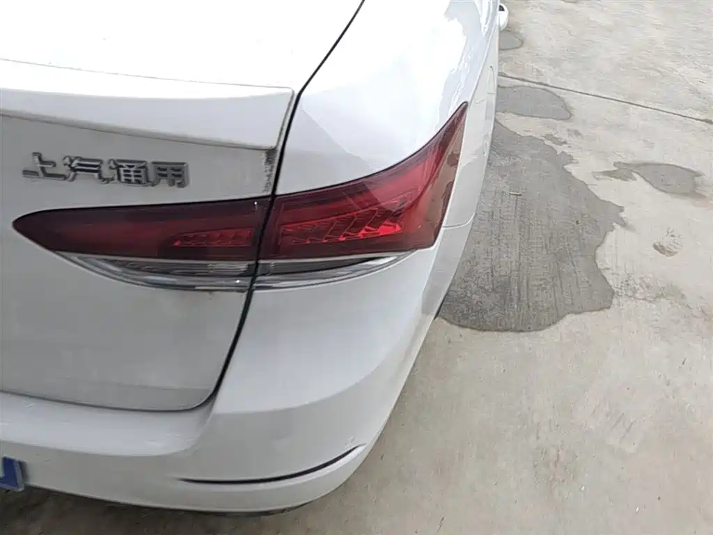 Buick Excelle 2019 15T DCT Connected Elite Type China VI фото 8