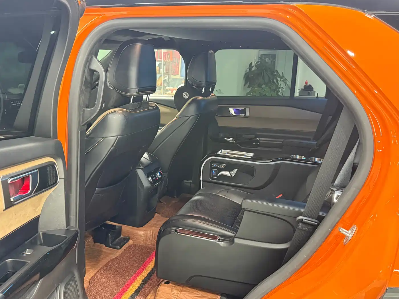 Ford Explorer 2023 EcoBoost 285 Kunlun Summit Edition 7-seater фото 5