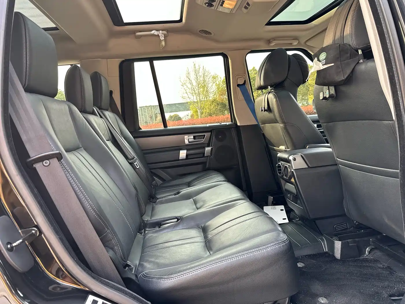 Land Rover Discovery 2016 3.0 SC V6 HSE фото 13