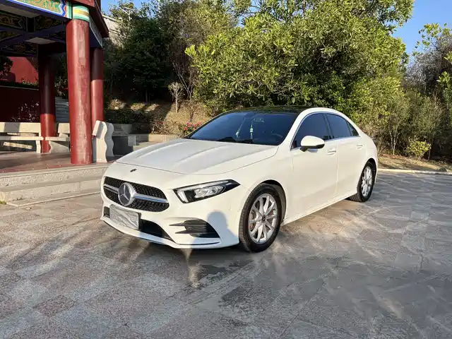 MERCEDES-BENZ A CLASS