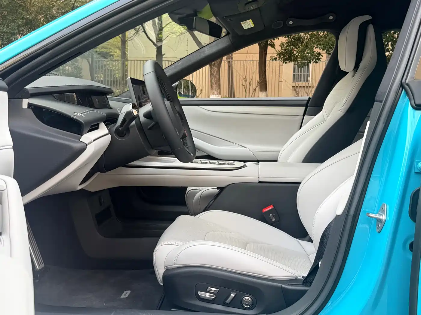 XIAOMI CAR XIAOMI SU7