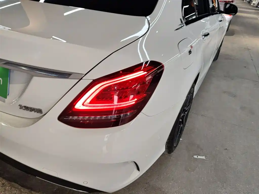 MERCEDES-BENZ CLASS C
