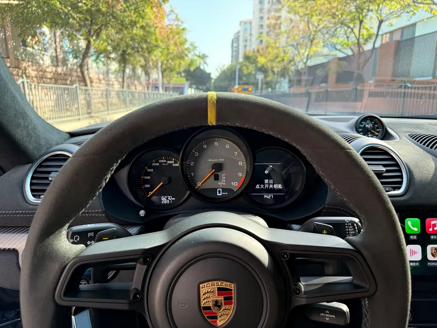 PORSCHE 718