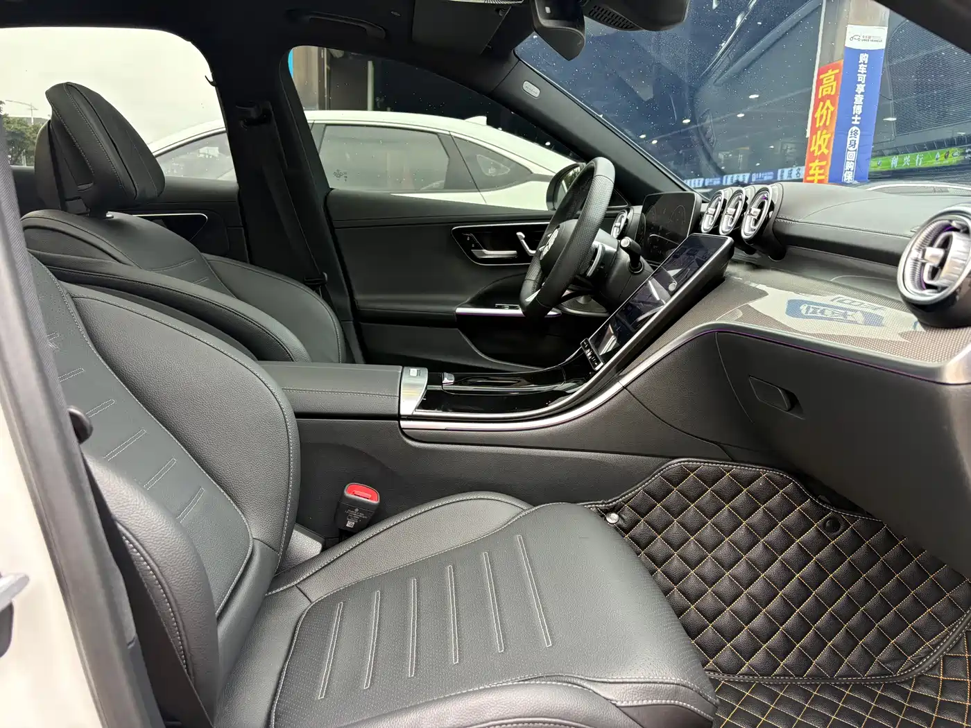 Mercedes-Benz C-Class 2024 C 260 L Night Edition Sport фото 11